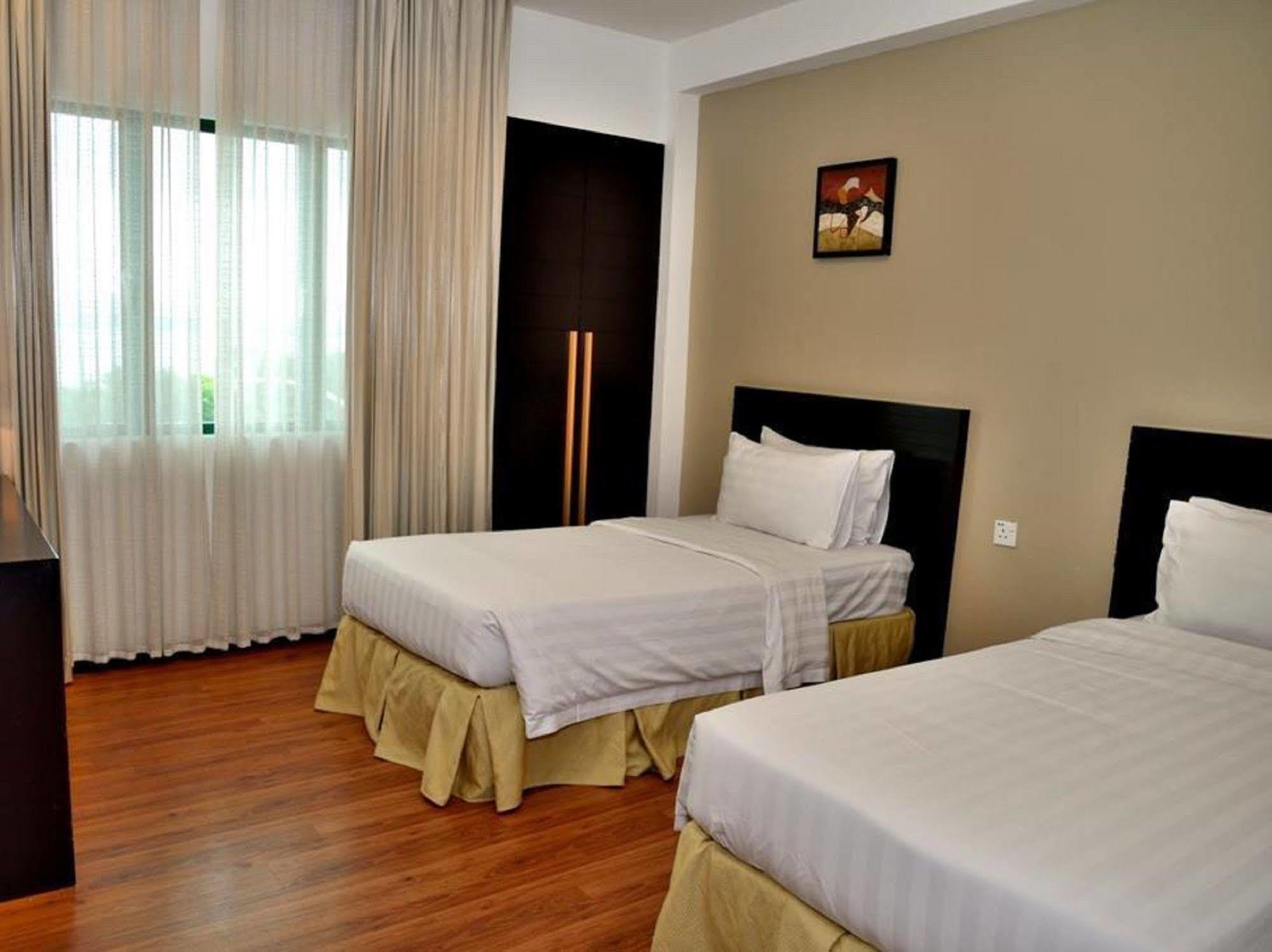 Likas Square Apartment Hotel Kota Kinabalu Exteriér fotografie